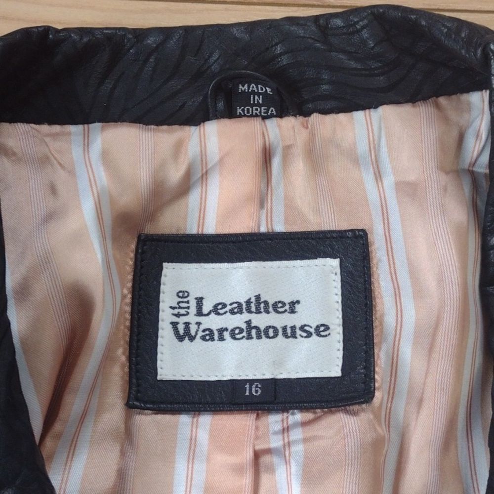 The Leather Warehouse Black Leather Blazer with Animal Print Trim Size 6 - Picture 6 of 12